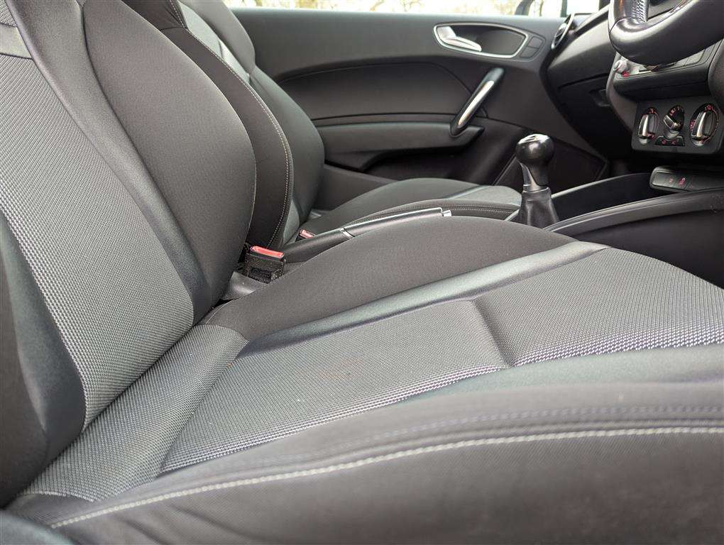 <p>2013 AUDI A1 SPORT TDI</p>