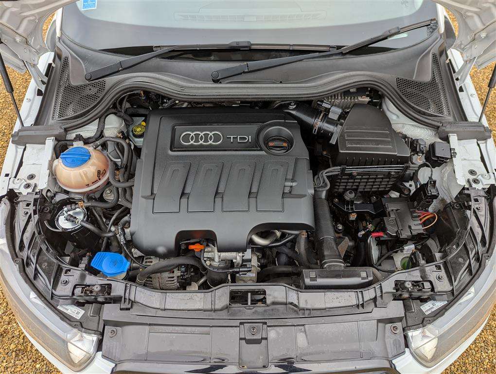 <p>2013 AUDI A1 SPORT TDI</p>