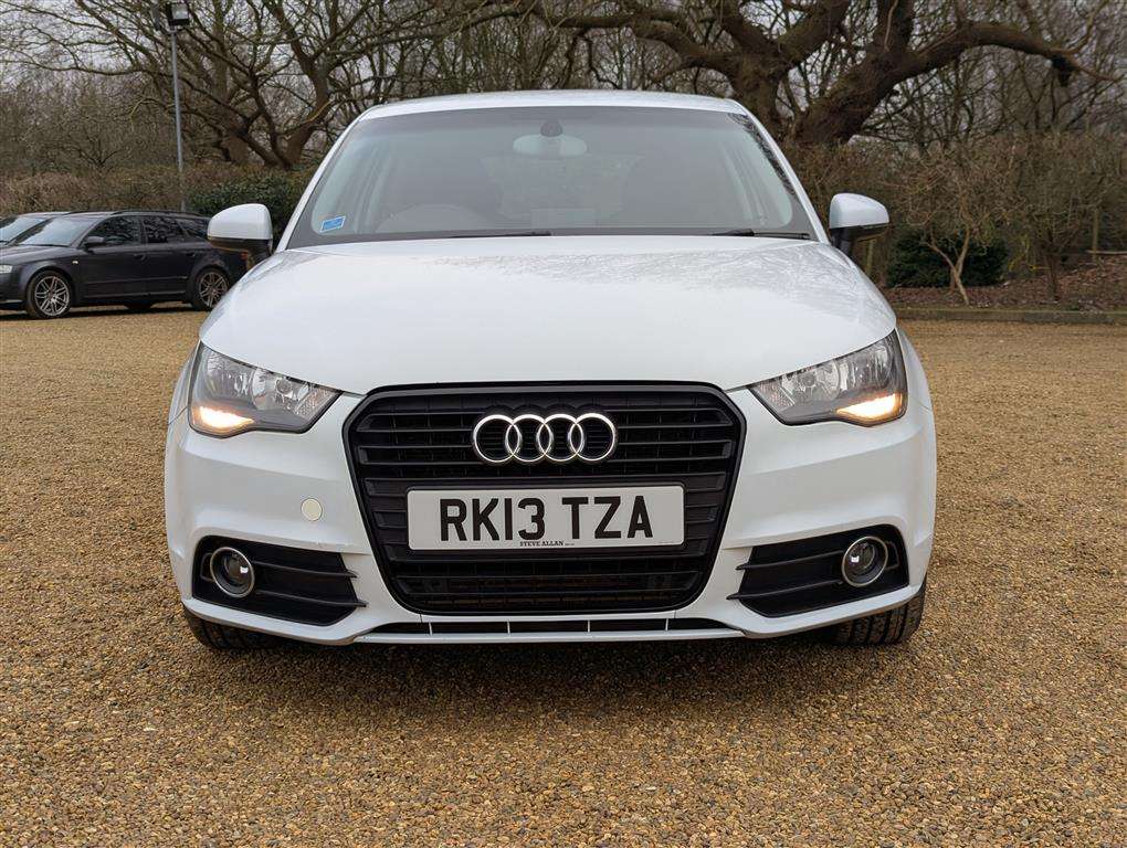 <p>2013 AUDI A1 SPORT TDI</p>