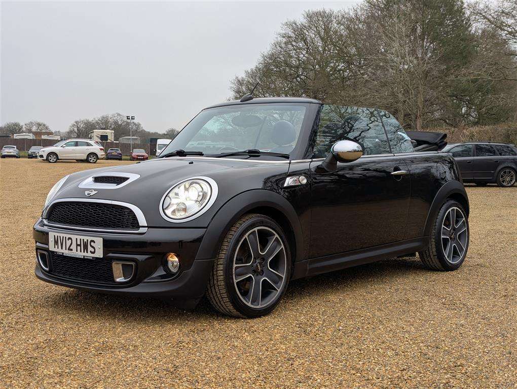 <p>2012 MINI COOPER S</p>
