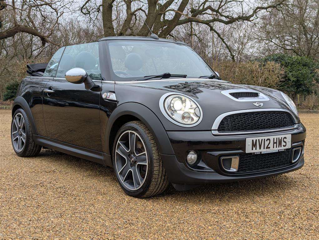 <p>2012 MINI COOPER S</p>