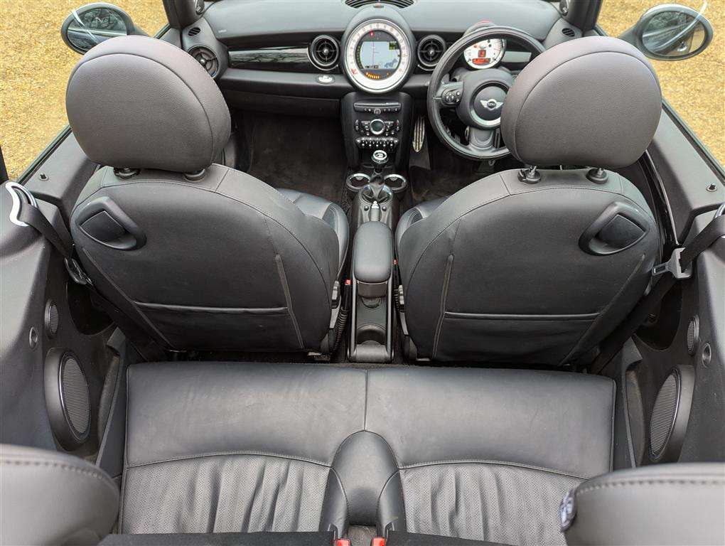 <p>2012 MINI COOPER S</p>
