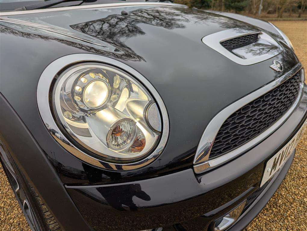 <p>2012 MINI COOPER S</p>