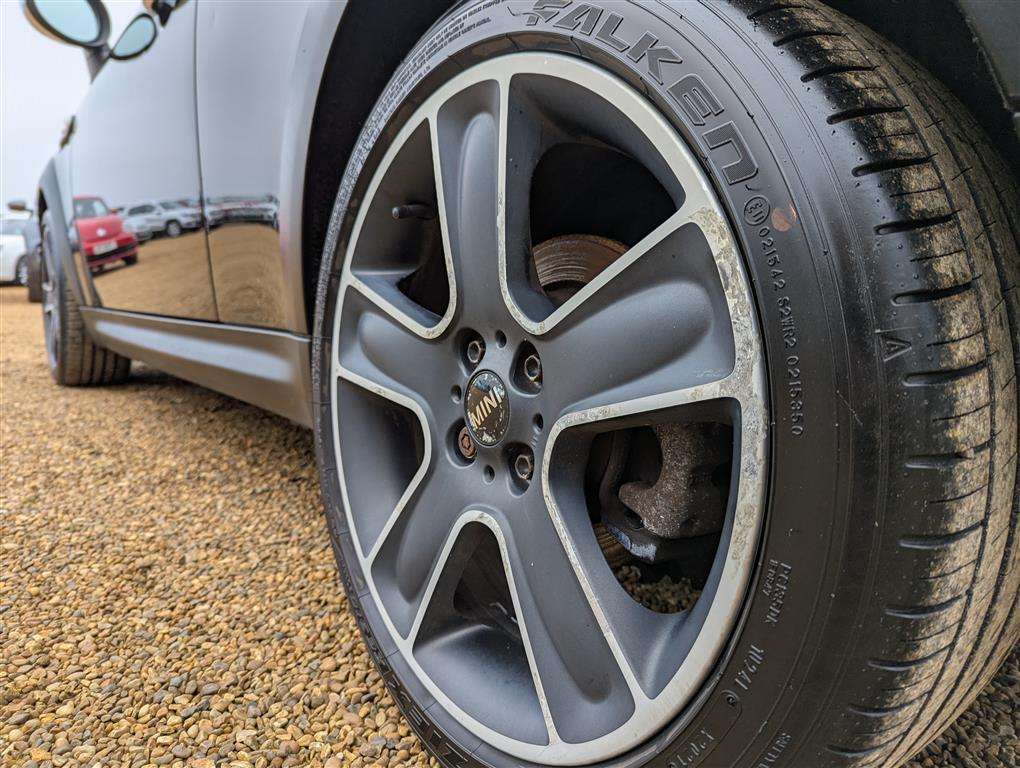 <p>2012 MINI COOPER S</p>