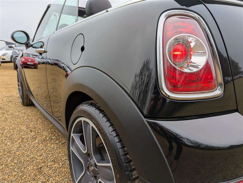<p>2012 MINI COOPER S</p>