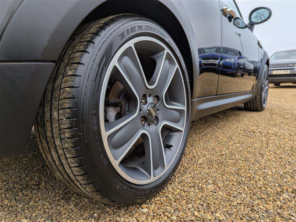 <p>2012 MINI COOPER S</p>