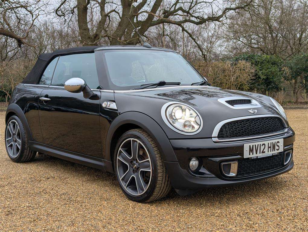<p>2012 MINI COOPER S</p>