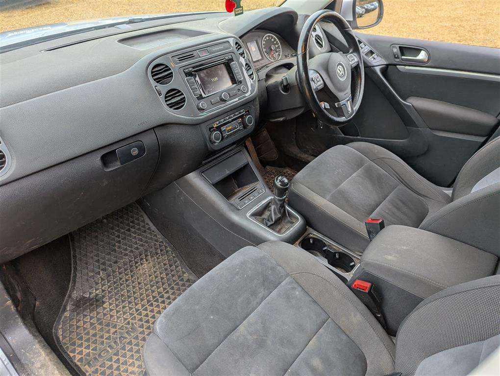 <p>2015 VOLKSWAGEN TIGUAN MATCH TDI BMT 4MOT</p>
