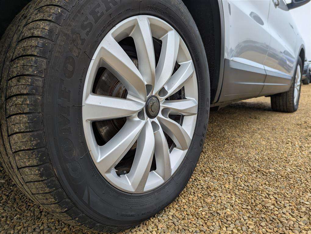 <p>2015 VOLKSWAGEN TIGUAN MATCH TDI BMT 4MOT</p>