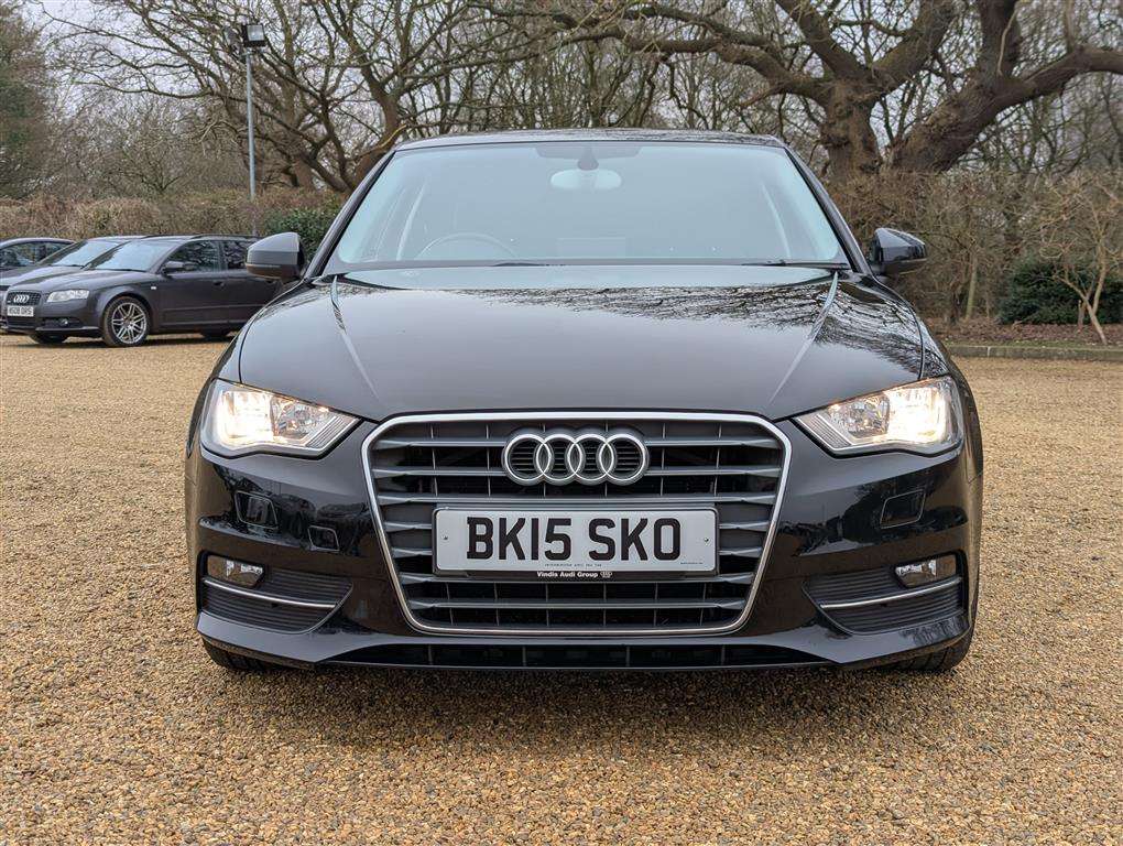 <p>2015 AUDI A3 SPORT TFSI</p>