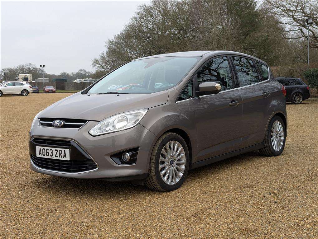 <p>2013 FORD C-MAX TITANIUM TDCI</p>