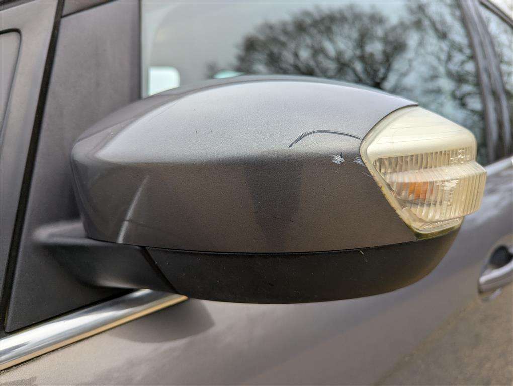 <p>2013 FORD C-MAX TITANIUM TDCI</p>