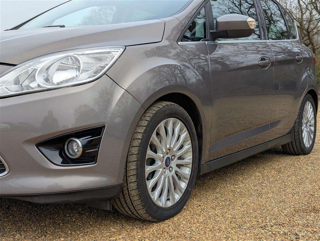 <p>2013 FORD C-MAX TITANIUM TDCI</p>