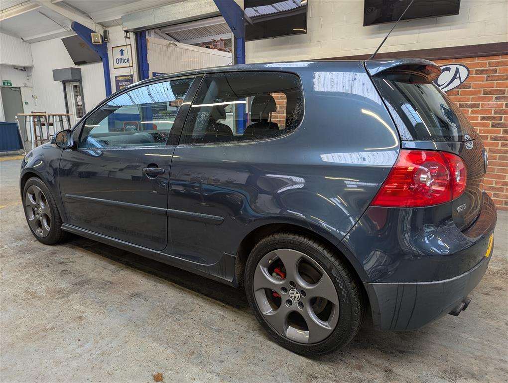 <p>2005 VOLKSWAGEN GOLF GTI</p>
