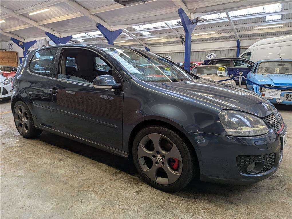 <p>2005 VOLKSWAGEN GOLF GTI</p>