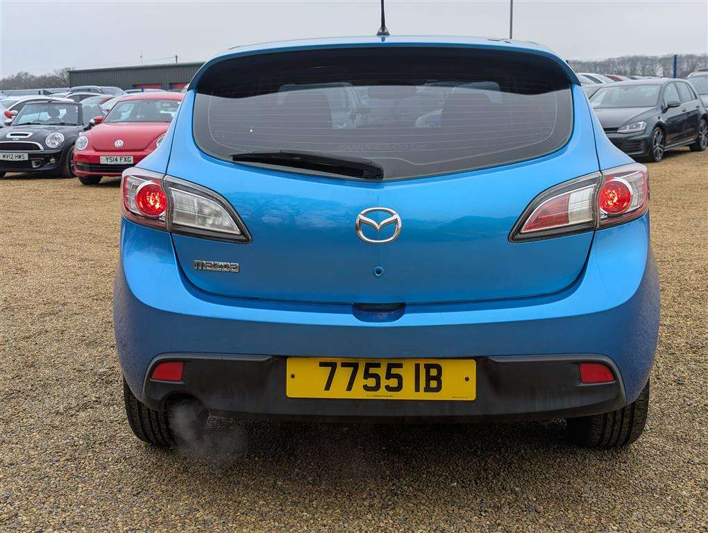 <p>2011 MAZDA 3 TS2 D</p>