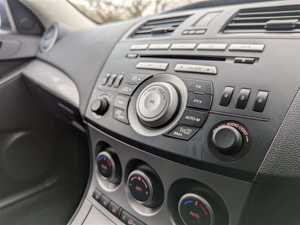 <p>2011 MAZDA 3 TS2 D</p>
