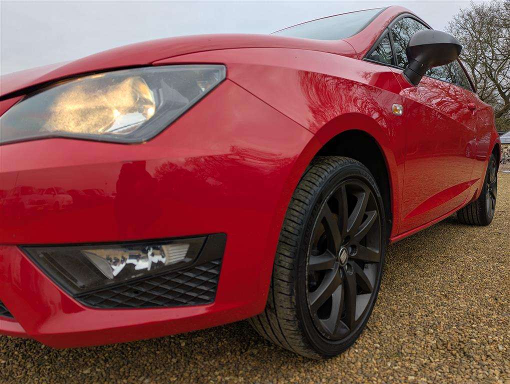 <p>2014 SEAT IBIZA FR TSI</p>