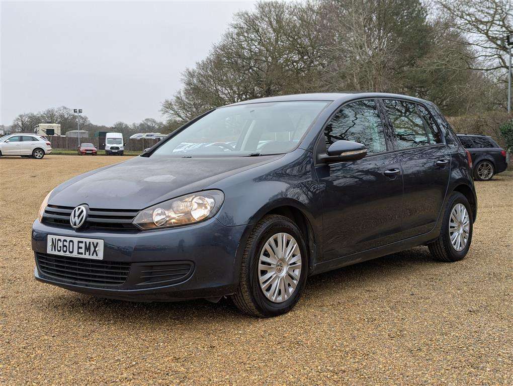 <p>2011 VOLKSWAGEN GOLF S TSI</p>