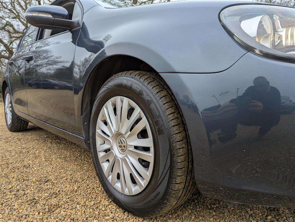 <p>2011 VOLKSWAGEN GOLF S TSI</p>