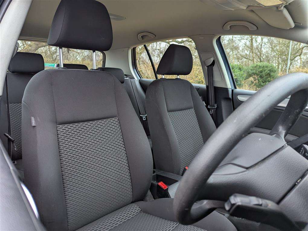 <p>2011 VOLKSWAGEN GOLF S TSI</p>