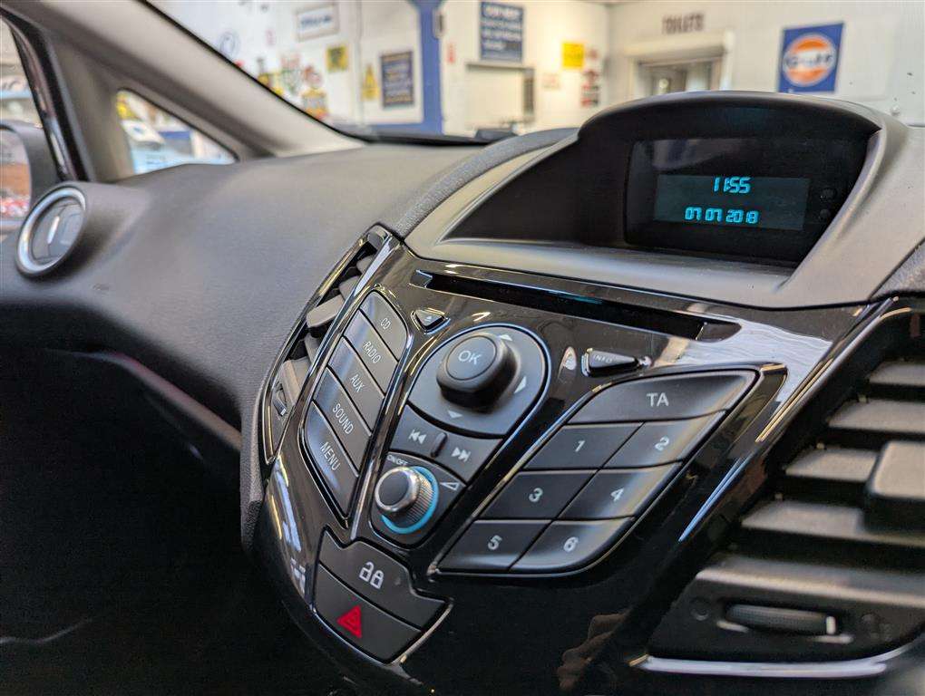 <p>2013 FORD FIESTA ZETEC ECONETIC TDC</p>