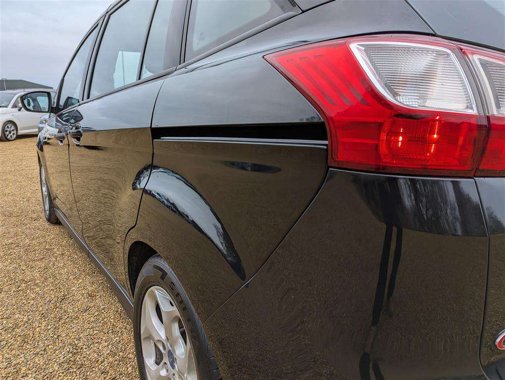 <p>2011 FORD GRAND C-MAX ZETEC TDCI 11</p>