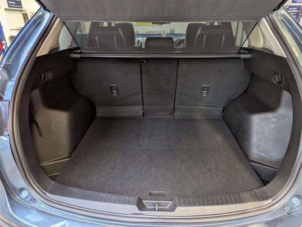 <p>2015 MAZDA CX-5 SPORT NAV D 4X4 AUTO</p>