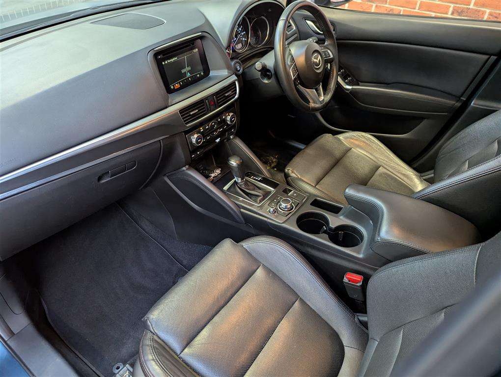 <p>2015 MAZDA CX-5 SPORT NAV D 4X4 AUTO</p>