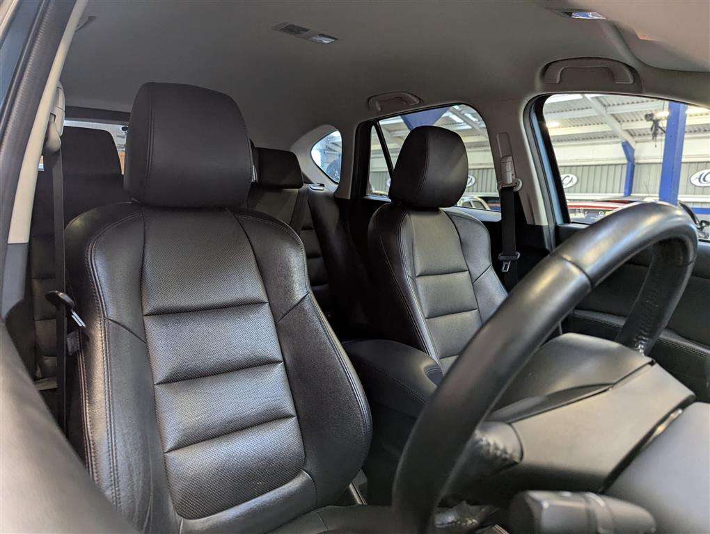 <p>2015 MAZDA CX-5 SPORT NAV D 4X4 AUTO</p>