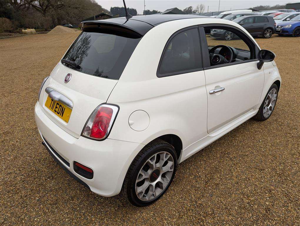 <p>2013 FIAT 500 S</p>