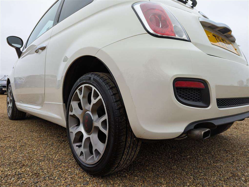 <p>2013 FIAT 500 S</p>