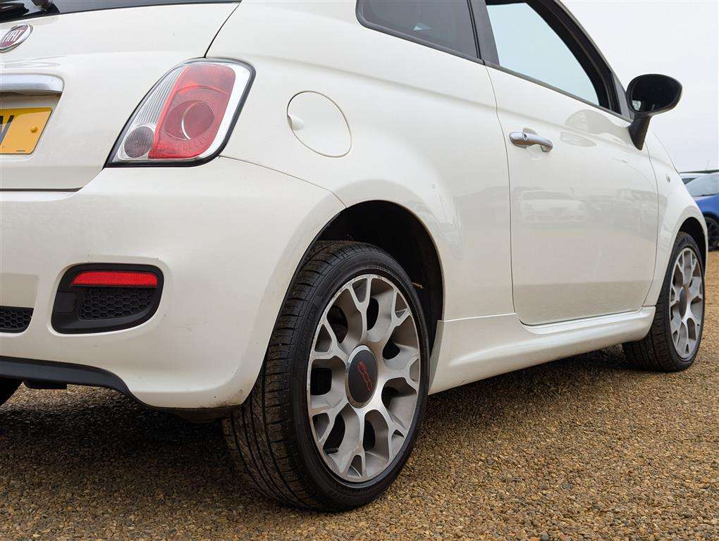 <p>2013 FIAT 500 S</p>