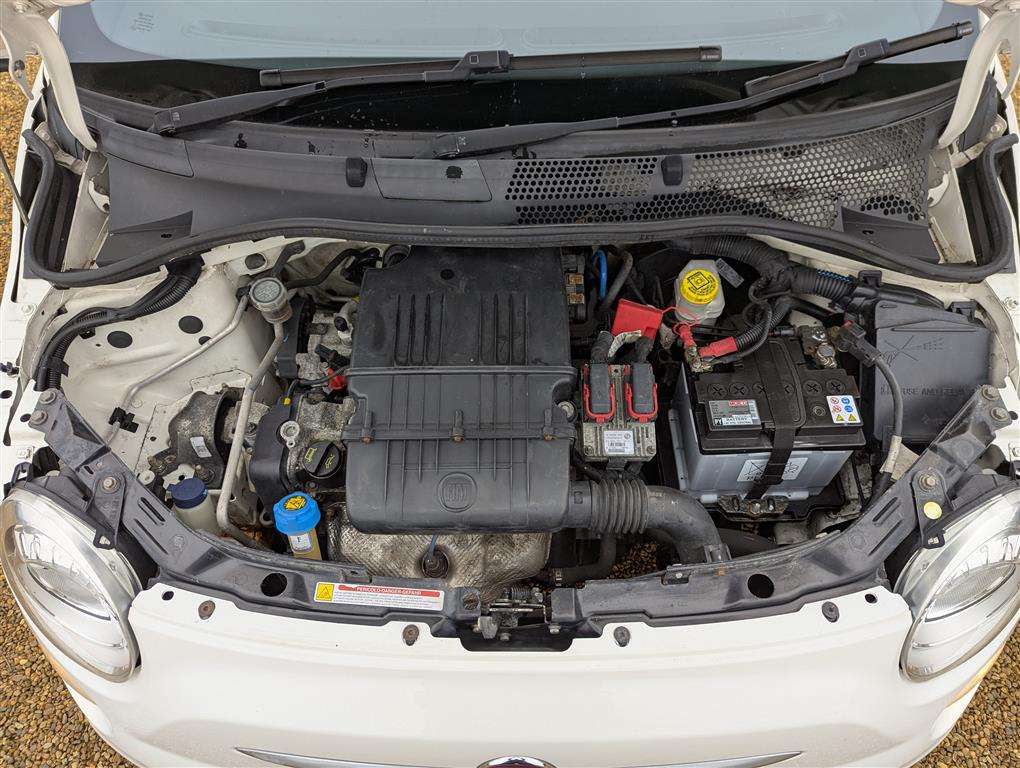 <p>2013 FIAT 500 S</p>
