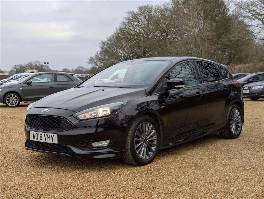 <p>2018 FORD FOCUS ST-LINE</p>
