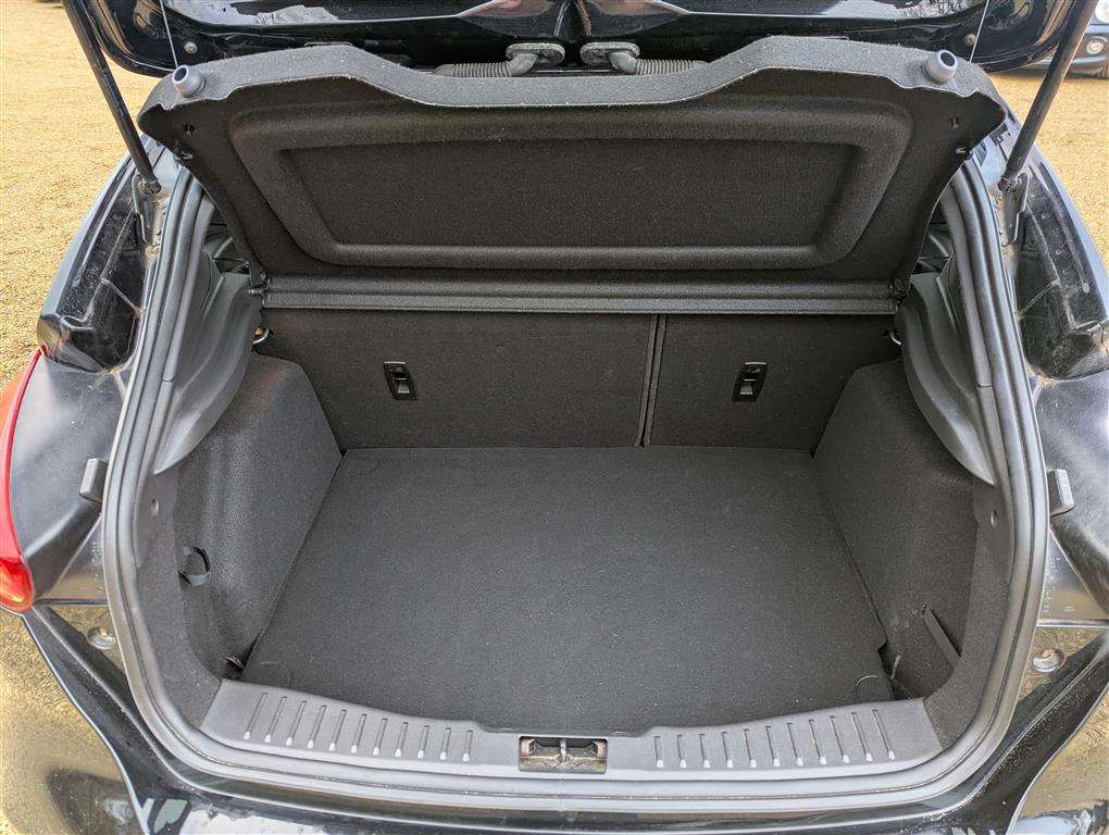 <p>2018 FORD FOCUS ST-LINE</p>