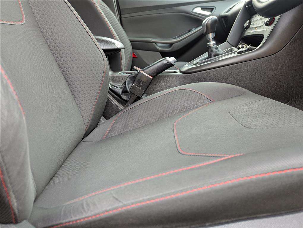 <p>2018 FORD FOCUS ST-LINE</p>