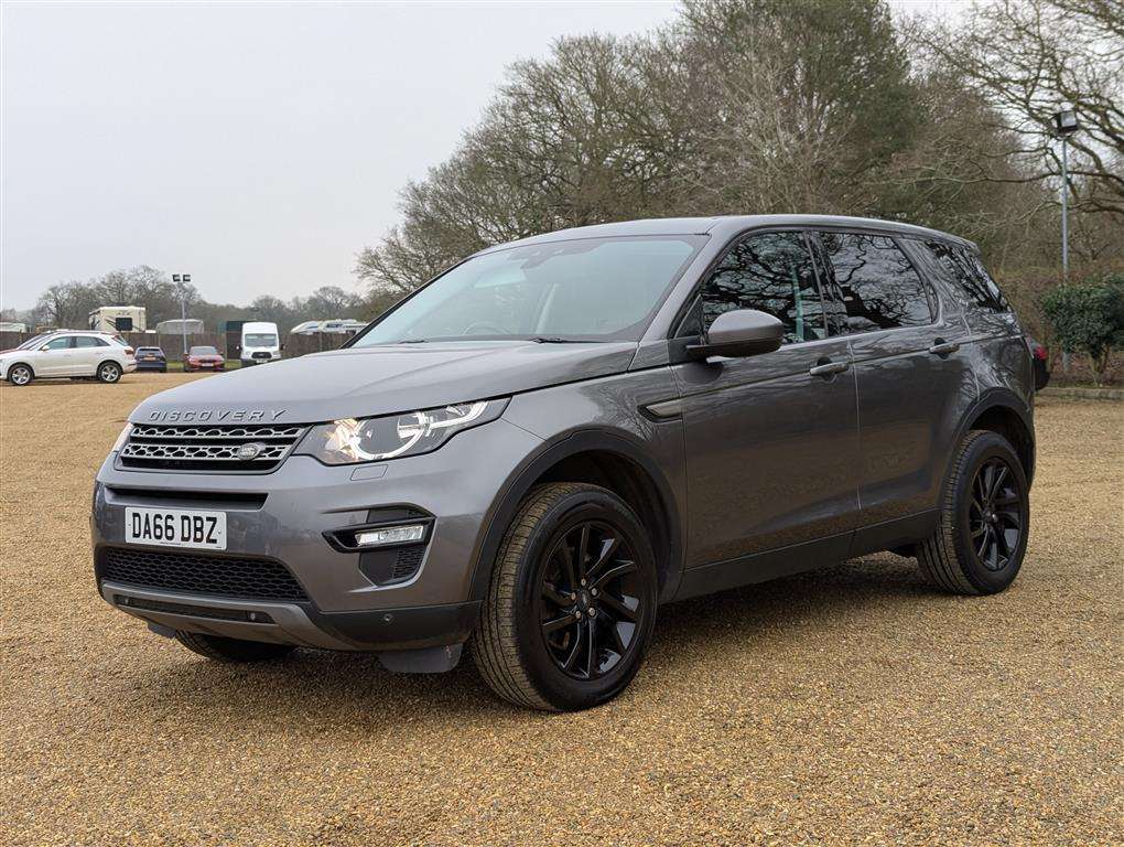 <p>2016 LAND ROVER DISCOVERY SPORT SE TECH T</p>
