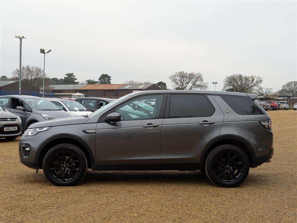 <p>2016 LAND ROVER DISCOVERY SPORT SE TECH T</p>