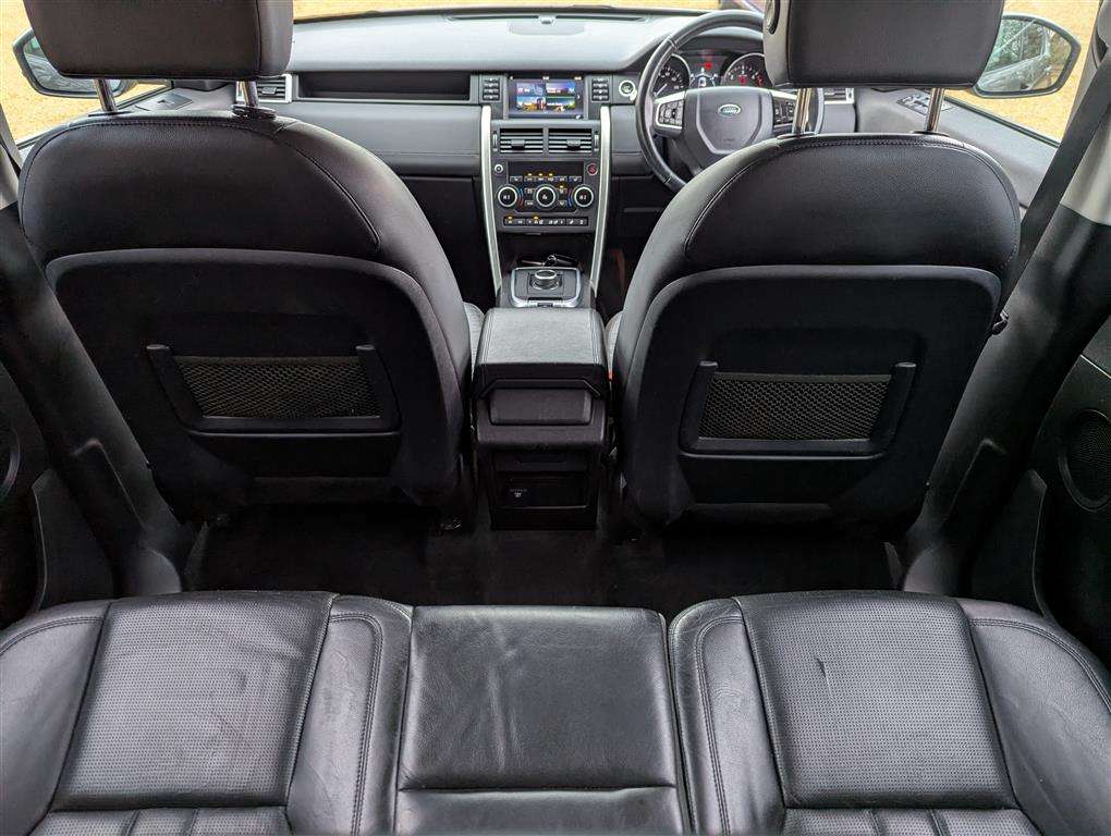 <p>2016 LAND ROVER DISCOVERY SPORT SE TECH T</p>