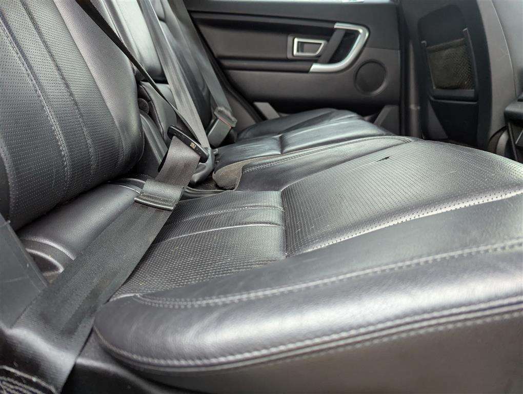 <p>2016 LAND ROVER DISCOVERY SPORT SE TECH T</p>