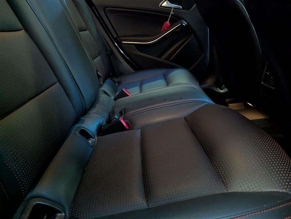 <p>2017 MERCEDES-BENZ CLA 220 D AMG LINE 4MATIC</p>