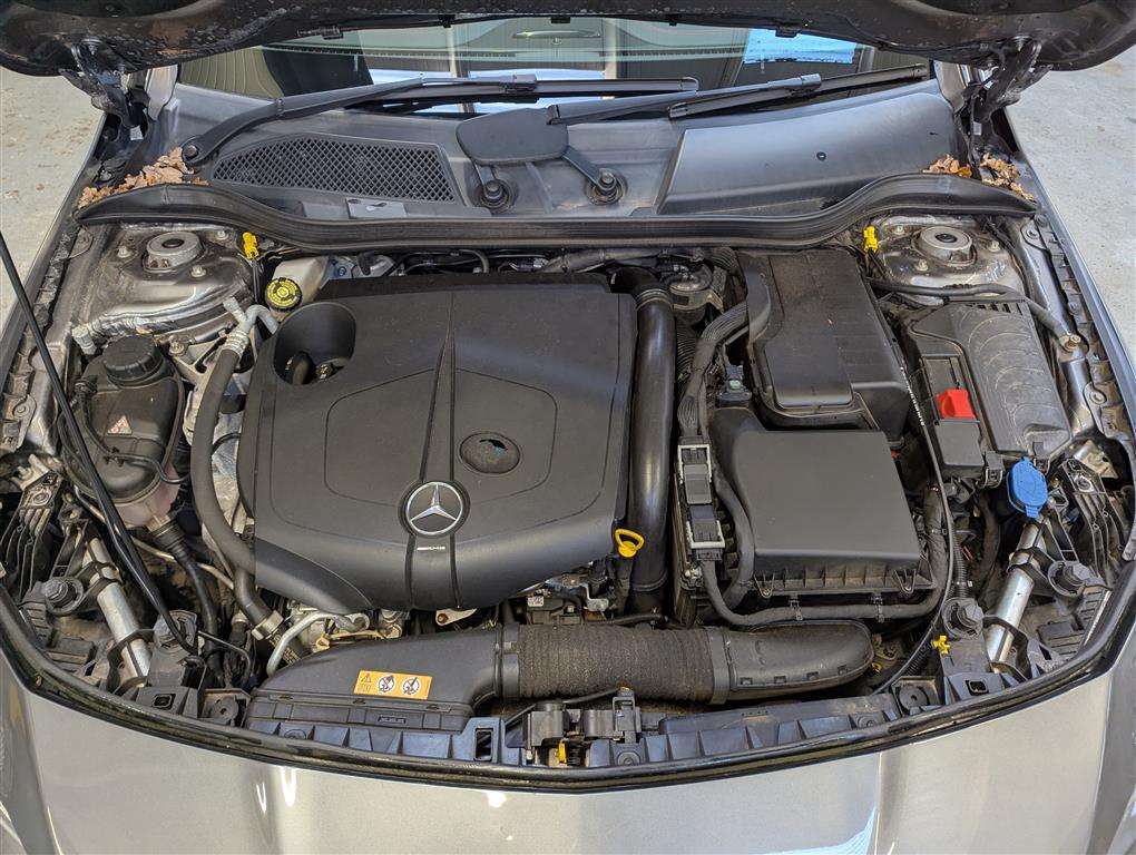 <p>2017 MERCEDES-BENZ CLA 220 D AMG LINE 4MATIC</p>