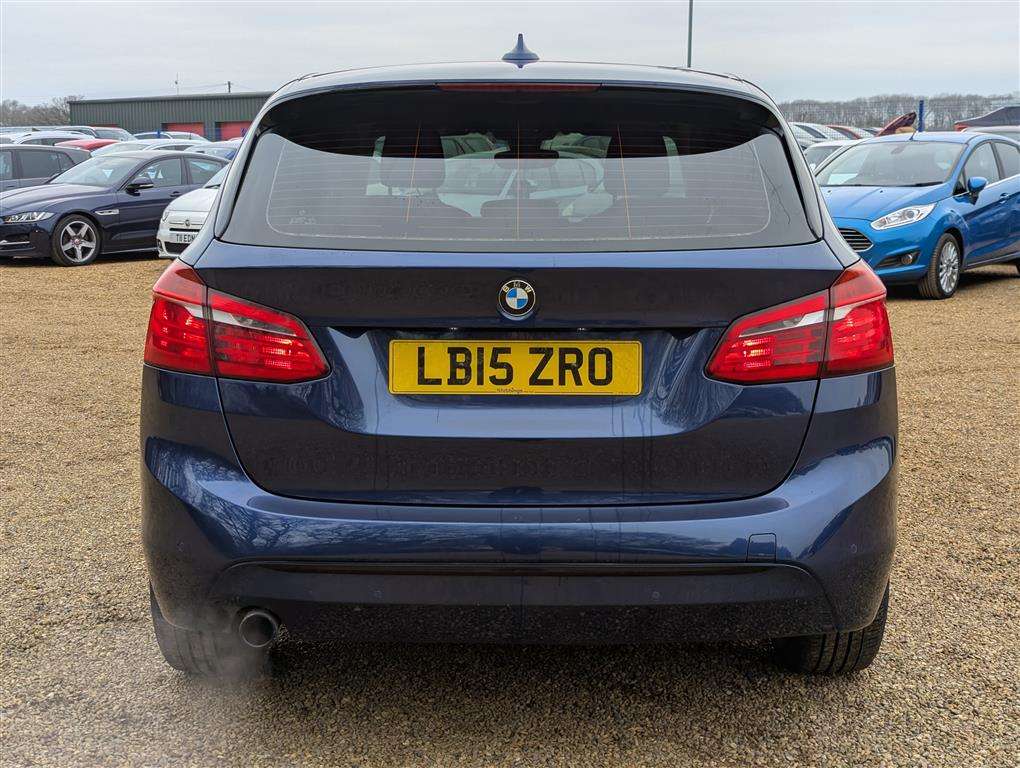 <p>2015 BMW 218I SPORT</p>