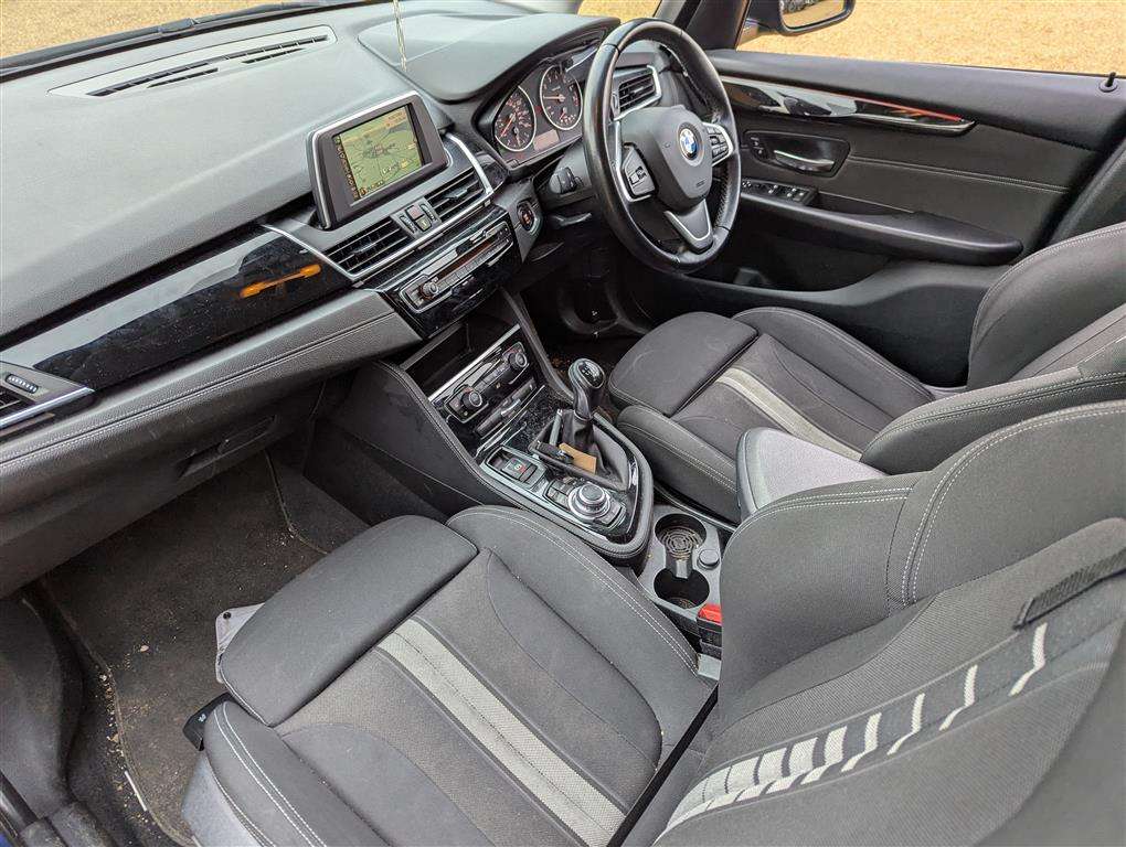 <p>2015 BMW 218I SPORT</p>
