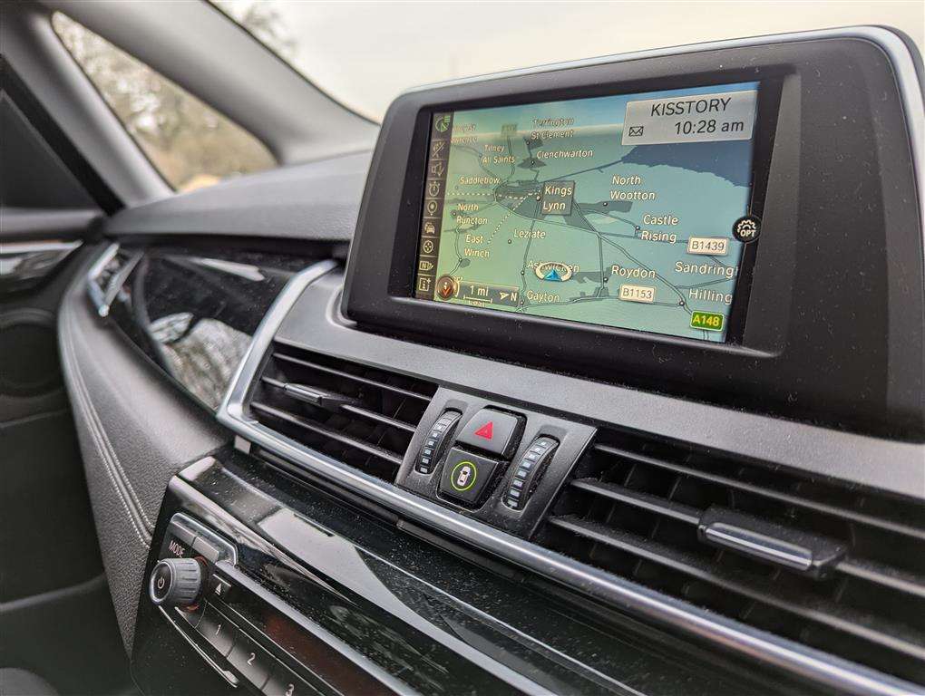 <p>2015 BMW 218I SPORT</p>