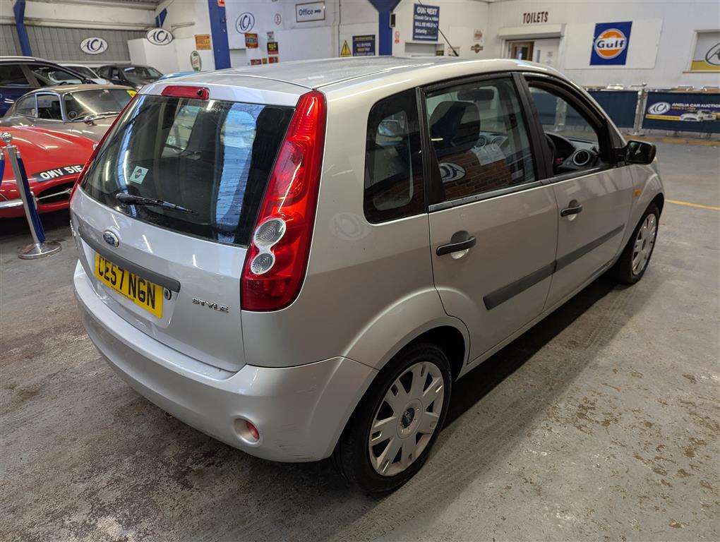 <p>2007 FORD FIESTA STYLE</p>
