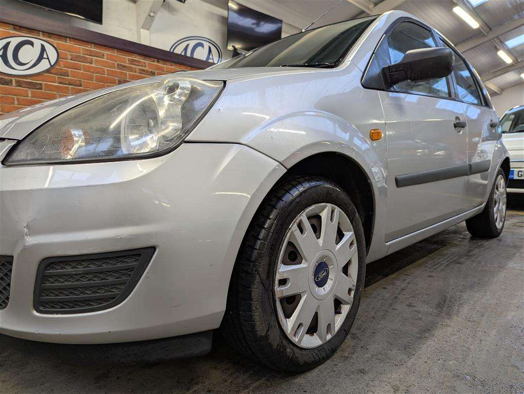 <p>2007 FORD FIESTA STYLE</p>