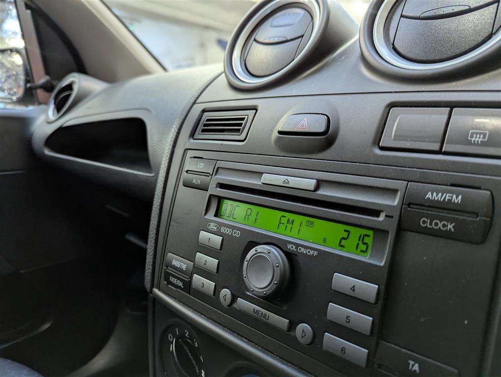 <p>2007 FORD FIESTA STYLE</p>