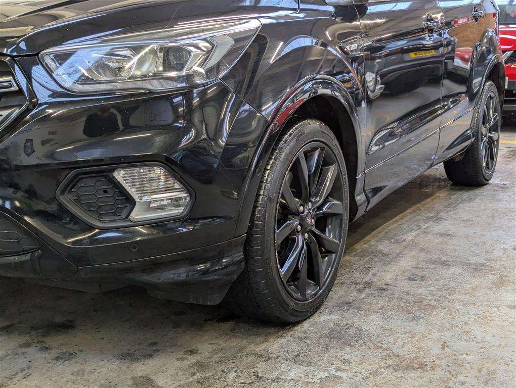 <p>2018 FORD KUGA ST-LINE X TDCI AUTO</p>